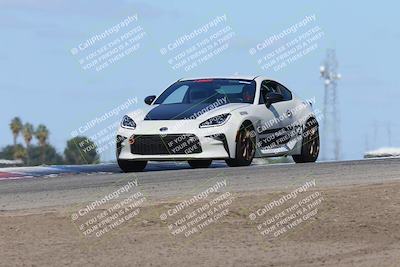 media/Oct-04-2025-OnGrid (Sat) [[44bd565ffa]]/Blue Group/Grapevine/